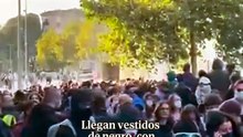 Elena Iribas, periodista de EL MUNDO, cuenta en primera persona cómo fue gaseada durante los disturbios de Masella 
