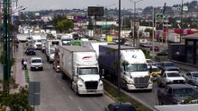 Colapsa carretera a Chapala por marcha lenta de transportistas