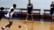 Dopo la vittoria contro Milano, la Virtus si riscalda giocando a calcetto