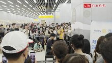 公共鋼琴天籟天天演！台南車站「國家音樂廳」爆紅 朝聖注意動線