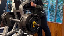 Sardara Singh Squat Workout at Bodyzone Gym in Chandigarh