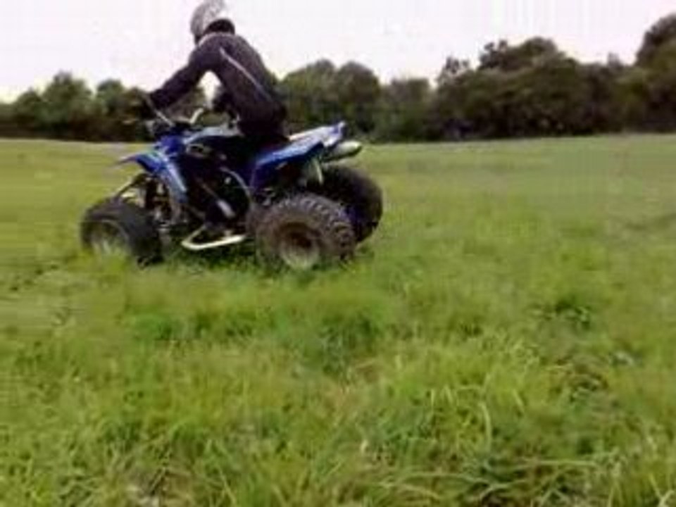 La truite qui essaye de faire du 2 roue avec le 200 blaster