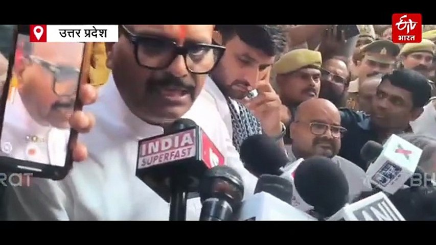 लखनऊ ट्रिपल हत्याकांड: डिप्टी सीएम ब्रजेश पाठक ने दिया कंधा; नौकरी और मुफ्त पढ़ाई की मांगें मंजूर