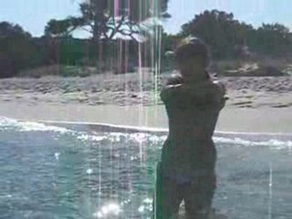 A LA PLAGE