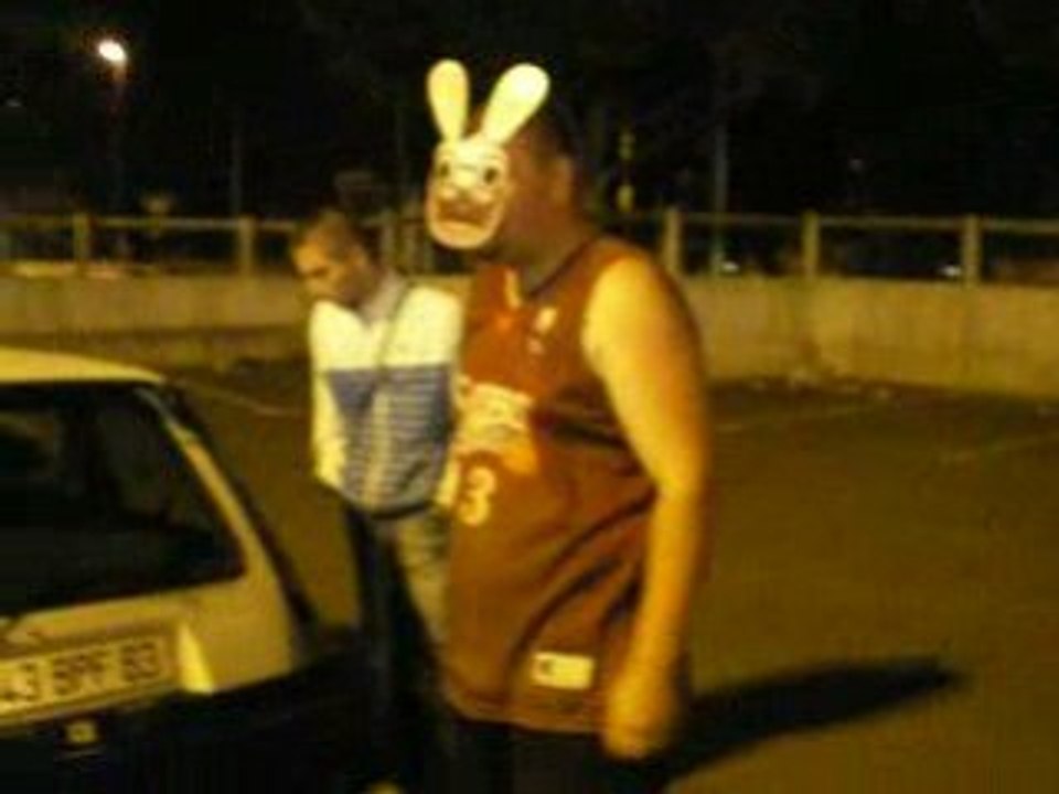 Bruno lapinou Brake Dance...musique de gay's !!!