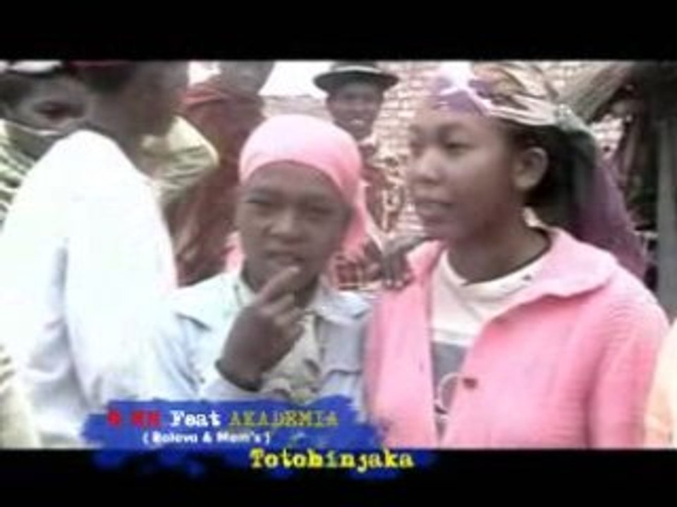 8 mm & Akademia-totohinjaka