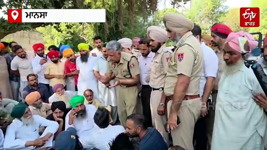 ਪੰਜਾਬ 'ਚ ਨਸ਼ੇ ਨੇ ਨਿਗਲ਼ਿਆ ਨੌਜਵਾਨ!, ਪਰਿਵਾਰ ਨੇ ਕੀਤਾ ਰੋਡ ਜਾਮ, ਪੁਲਿਸ 'ਤੇ ਜ਼ਬਰਦਸਤੀ ਲਾਸ਼ ਚੁੱਕਣ ਦੇ ਇਲਜ਼ਾਮ