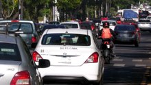 Proponen endurecer multas a empresas de plataforma que ofrezcan transporte en moto