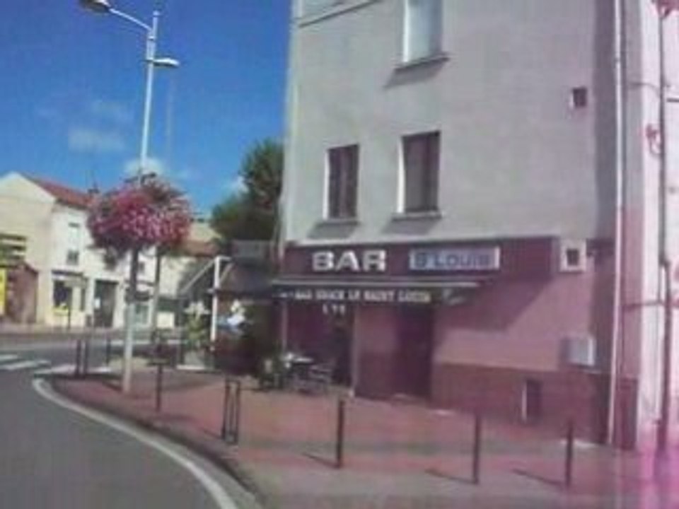 Bar Saint-Louis Roanne proche entrée faubourg clermont video pierre aribaut pour laurent