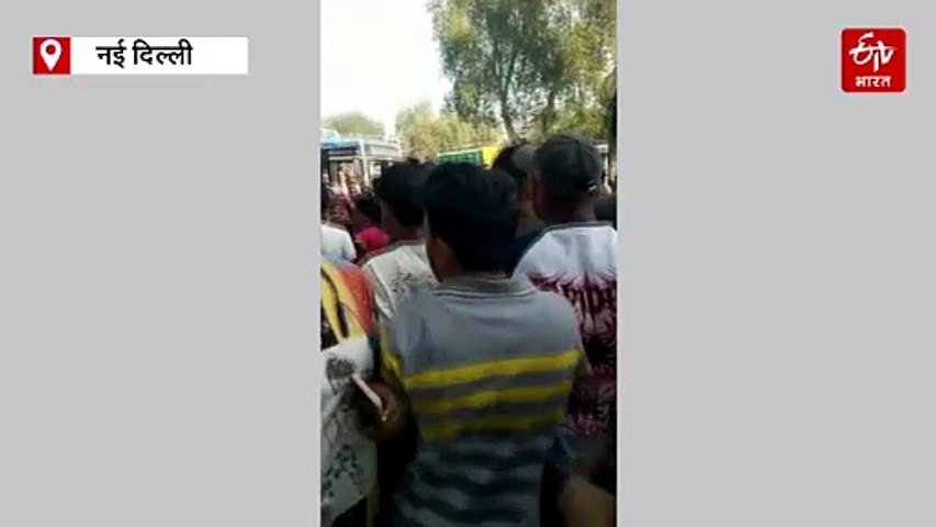पंजाबी बाग में DTC बस की टक्कर से युवक की मौत, हादसे के बाद सड़क पर उतरे स्थानीय लोग