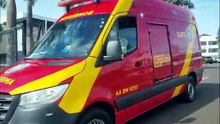 Bombeiros atendem vítima de acidente dentro da Univel