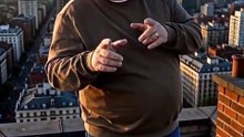 Papi 2.0 prend de la hauteur… et fait son cinéma ! 😂✈️