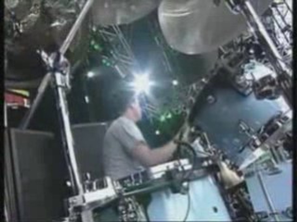 Deftones-feticera (live at woodstock in 1999)