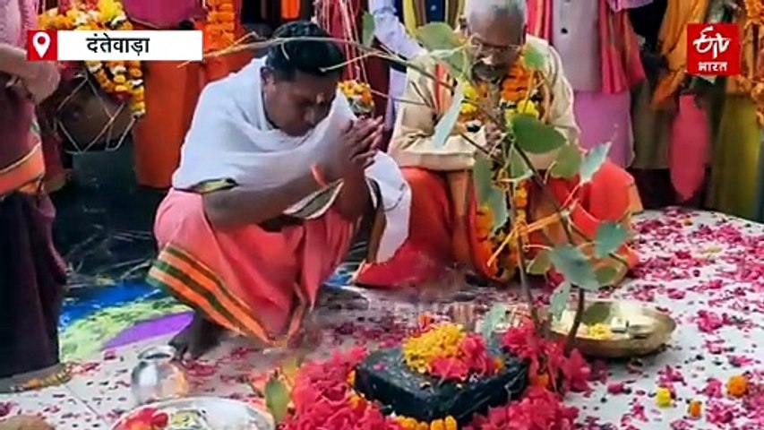 दंतेवाड़ा लौटी मां दंतेश्वरी की छत्र-डोली, बाबा बोधराज के दरबार में हाजिरी के बाद मंदिर में प्रवेश