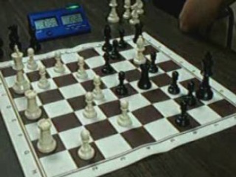 ECHECS : STEPH 1 VS 0 GREG ( CLASSE B 2008 )