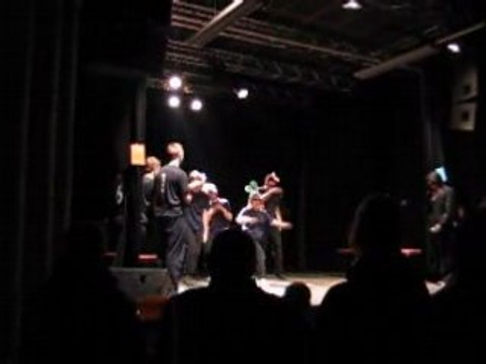 Extrait de l'hymne 07-08 des Minousquetaires