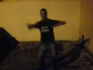 tecktonik splifing scorpioO en mode electroO