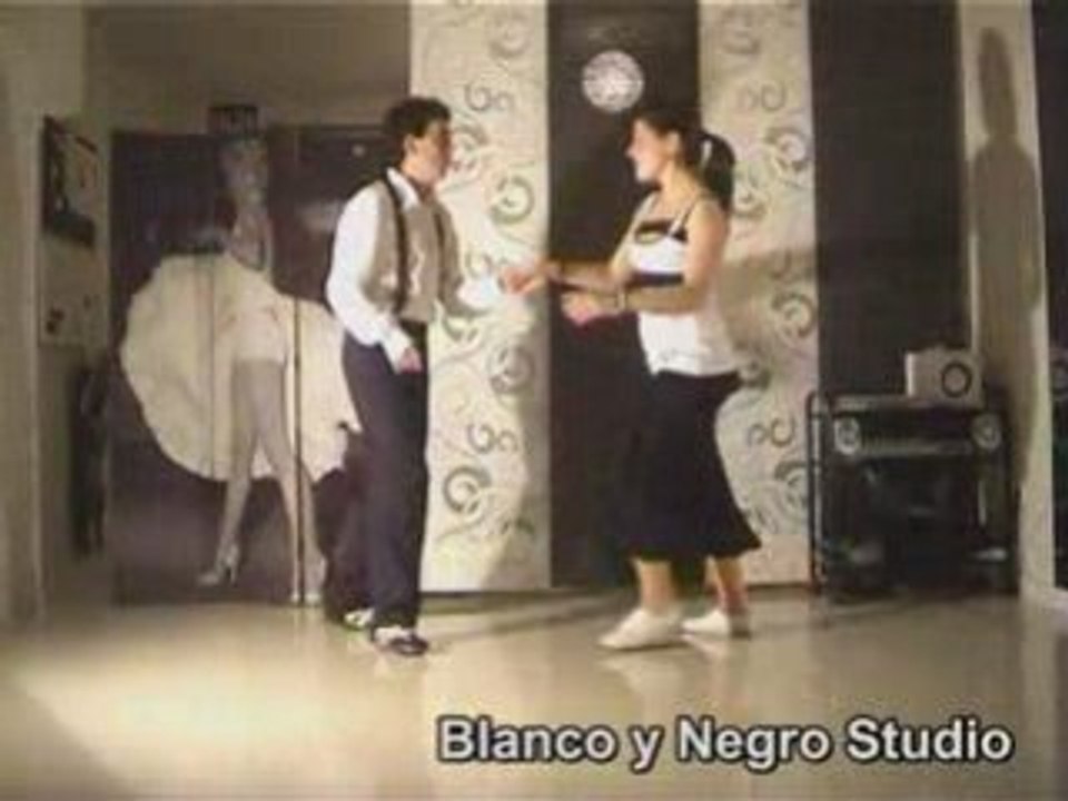 Blanco y Negro Studio Juanjo y Silvia (Mad Lindy Hop)