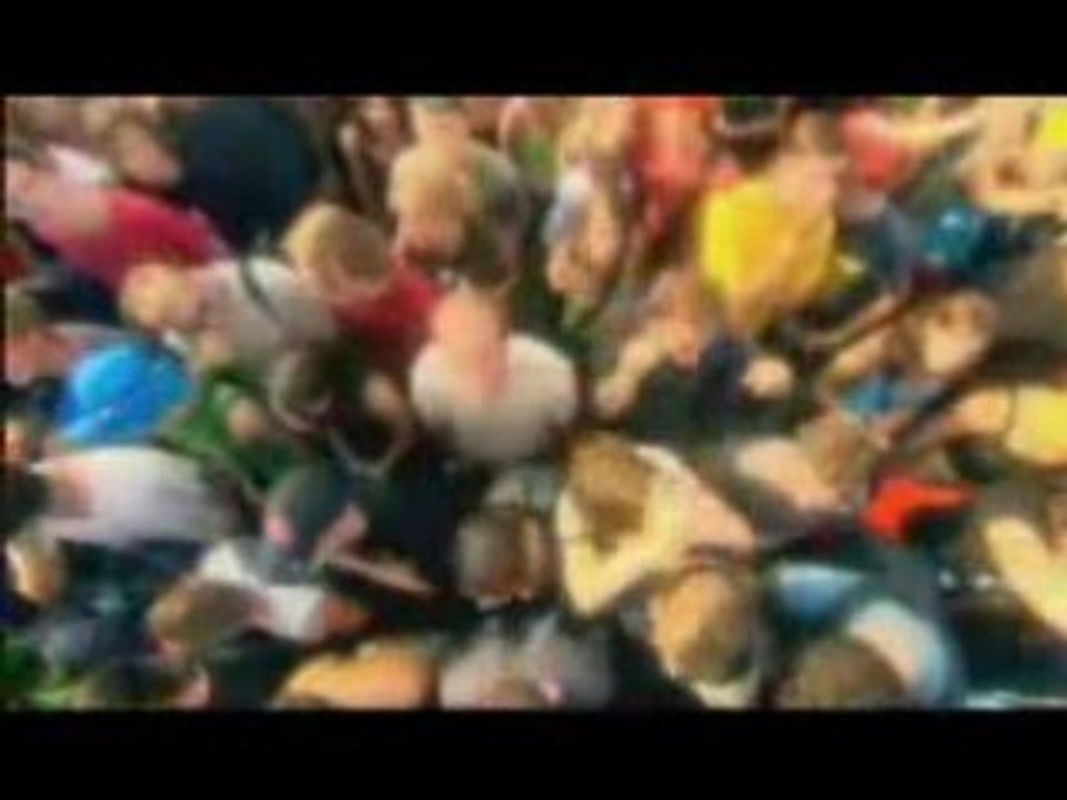 QOTSA -Everybody Knows that You're Insane Werchter 05