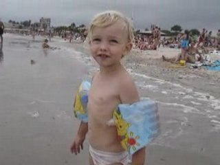 Julie sur la plage à la seyne sur mer