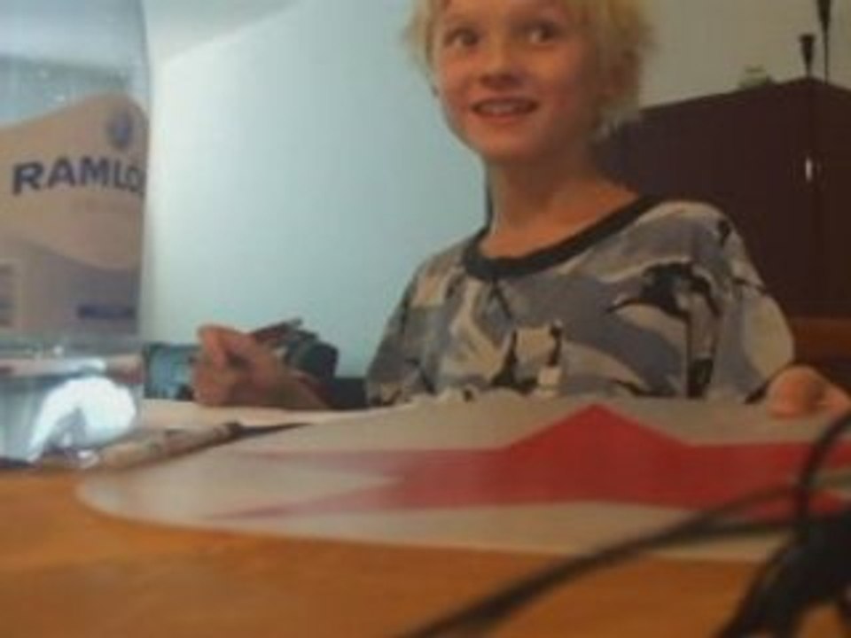 Joshua och jag får ett litet skrattanfall