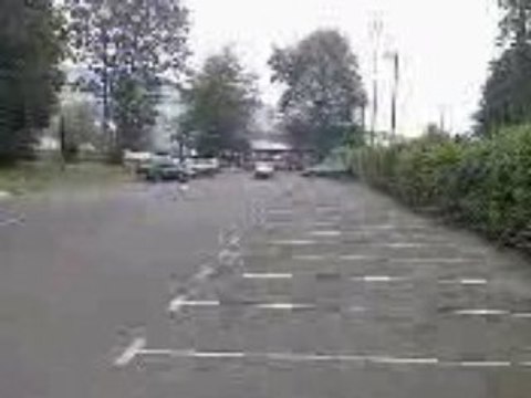 Roro ki fé un frien a main