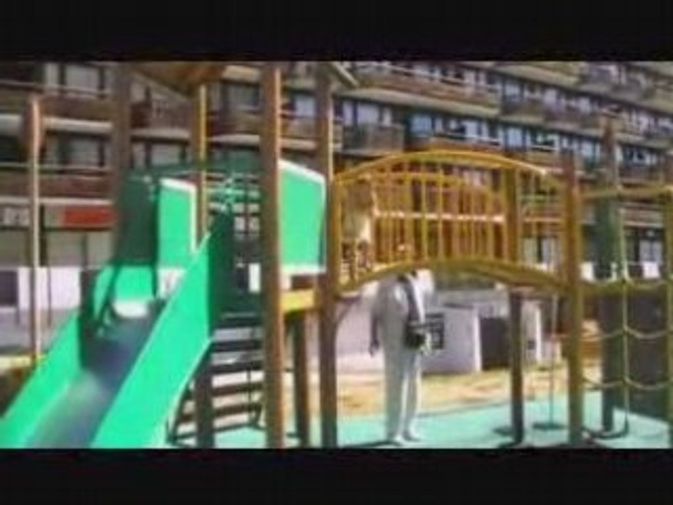 La Plagne été 2008 - 5. en cabine et aux jeux