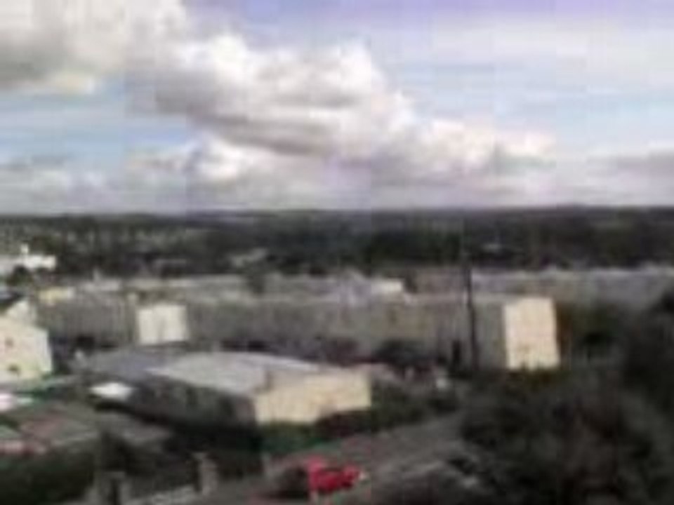 MOV00061 vue de brest a la fenêtre