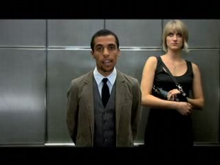 Contre le racisme dans les ascenceur