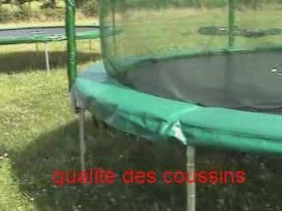 Trampoline: coussin, bache et laniere