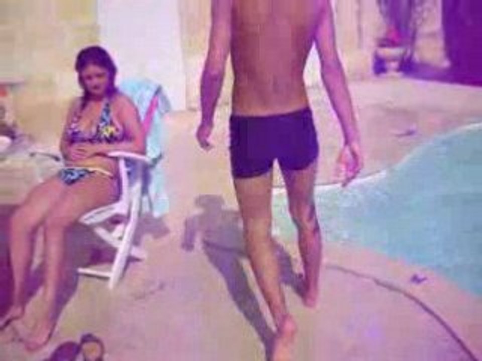 Piscine partie chez julie