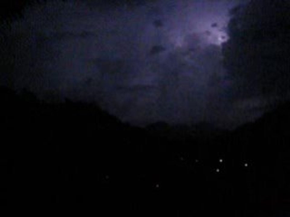 Orage sur les montagnes du Ha Giang, fin août 2008