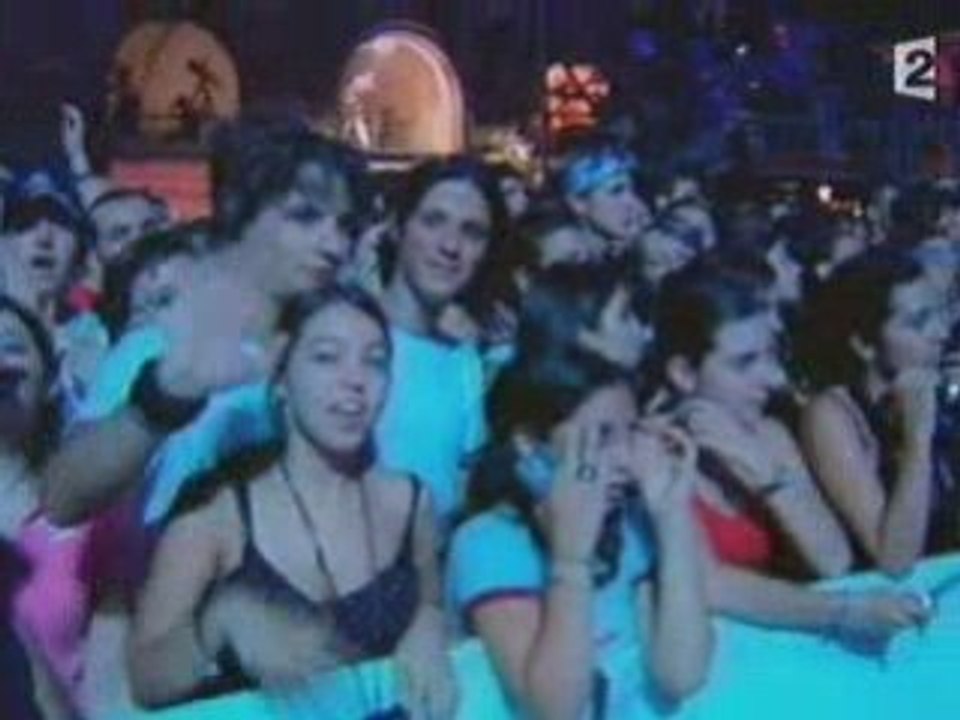 Helene Segara & Laura P - On N'Oublie Jamais Rien (conc)