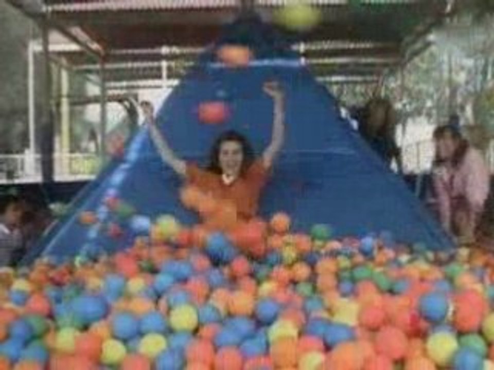 Generique - Notre Belle Famille