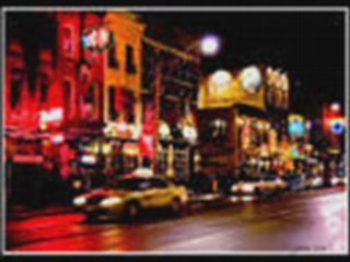 Omar salgado (pijama beige)