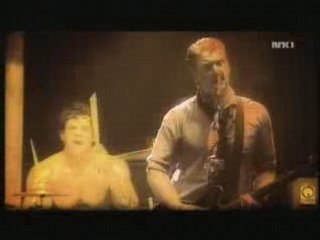 06 QOTSA- Little Sister (Hove 07)