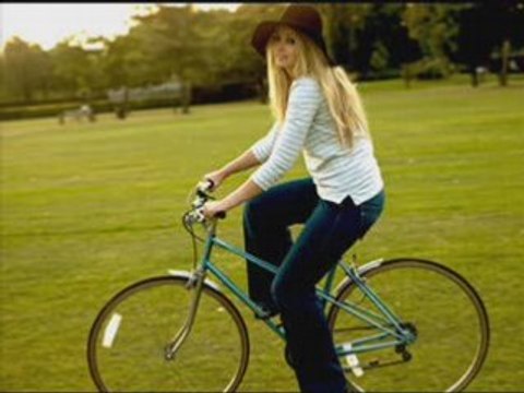 Ava Leigh Podcast 7 - Forget Amy Winehouse and Duffy!