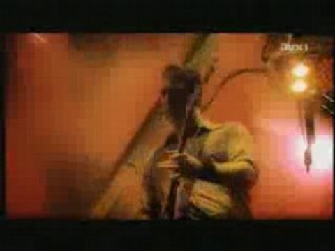 15 QOTSA- Song for the Dead (Hove 07)