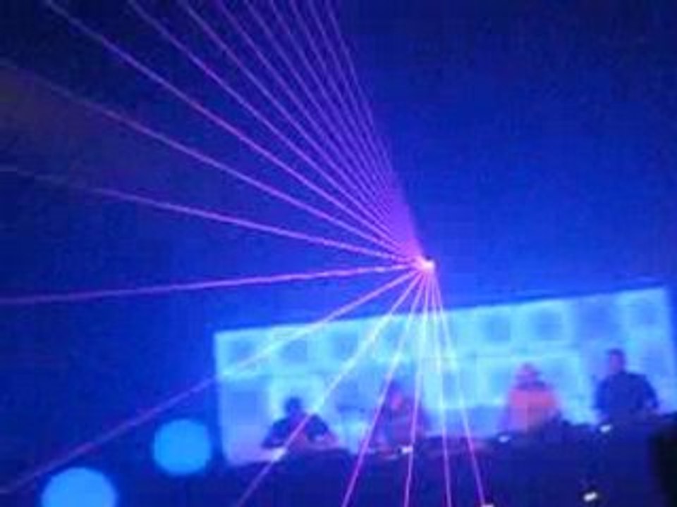 Birdy Nam Nam - The Anthem @ Astropolis 2008