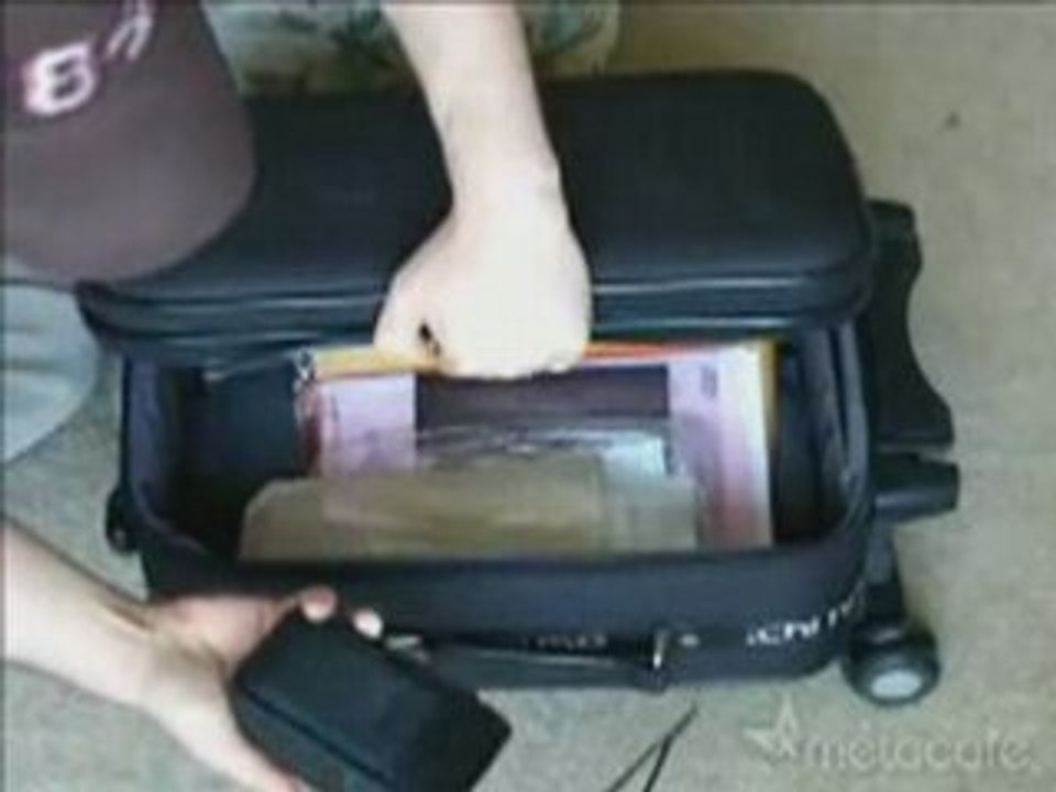 Opening a baggage