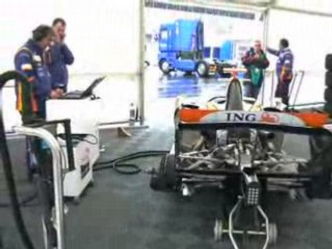 WSR 2008 Renault F1 au stand