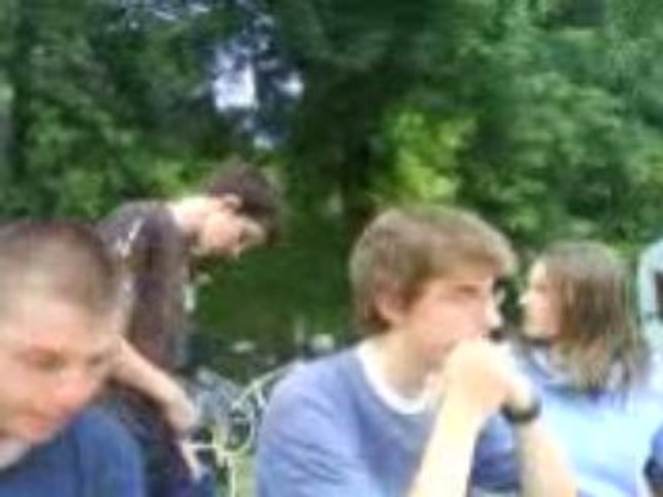 Camp MRJC 2008 - Pays Basque - Premier repas