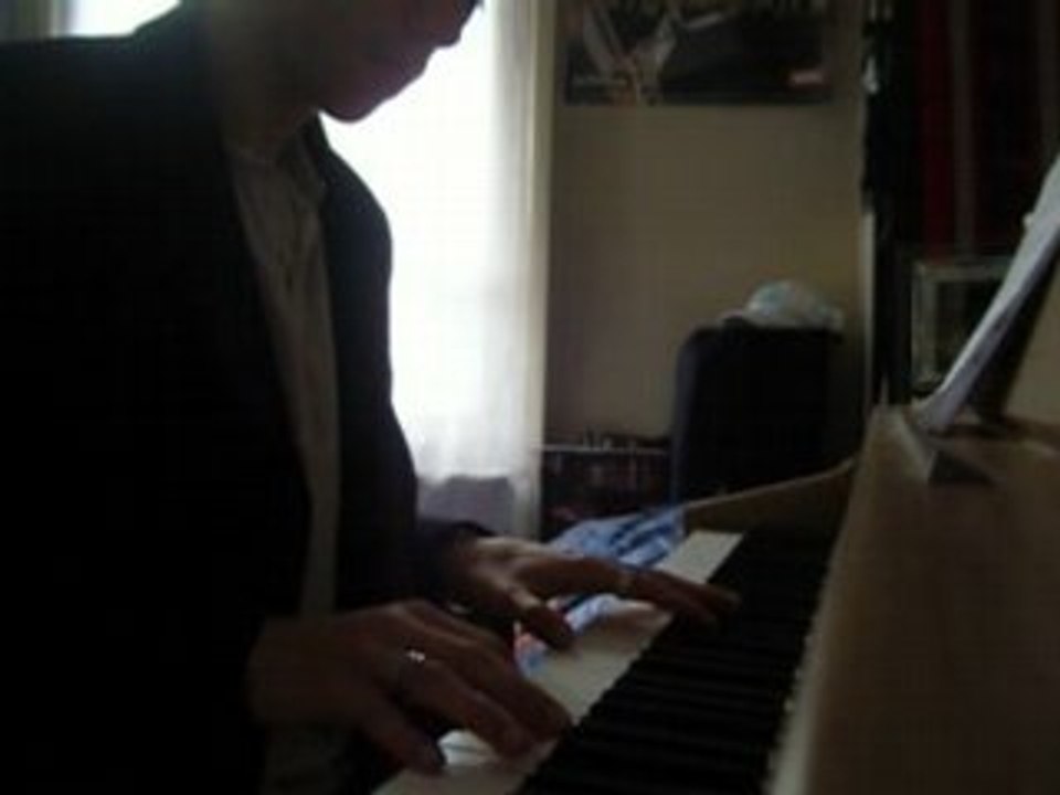 Clubbed_to_death_-_Matrix_-_Piano_-_By me