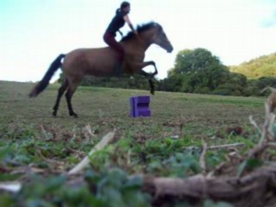 Saut du cube en cordelette