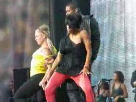 Usher Love In This Club Live At Colombus Circle I