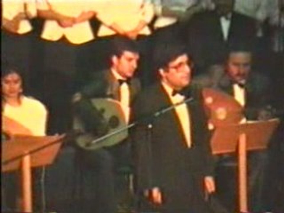 Biraz Kül Biraz Duman o benim işte - Şef Avni Anıl