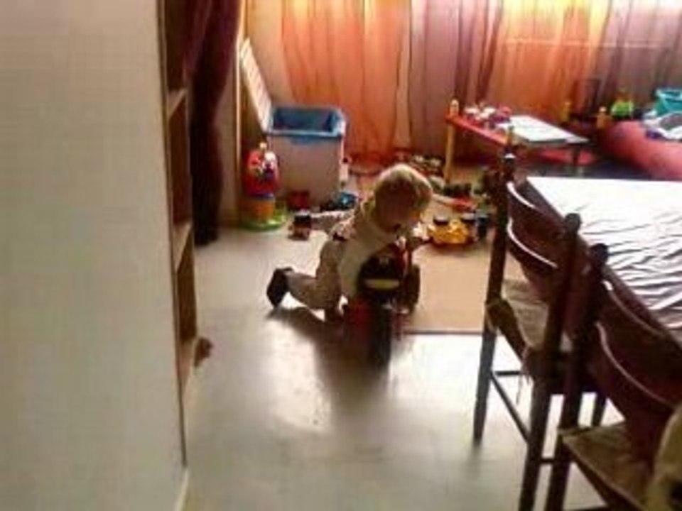 bebe stunt moto