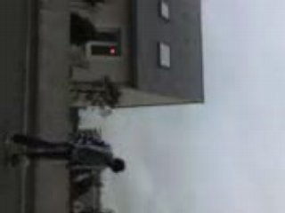 le portable de mathou defoncé par lui meme xD