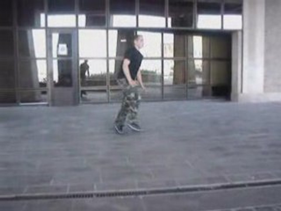 Kamikaze jump - Training tekstyle