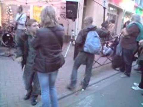 la vie des bourrés à la braderie de lille 2008 partie 1/3